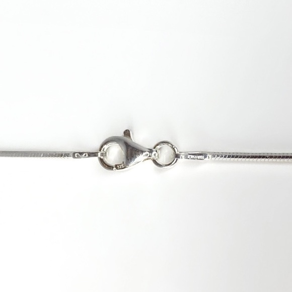 Transparent Acrylic necklace & chain embellished with genuine Swarovski crystals - Picture 9 of 10